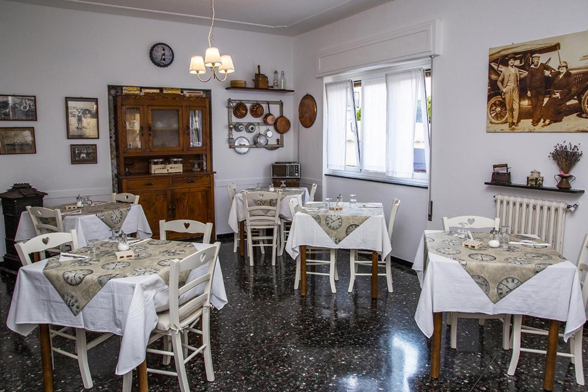 B&B Hotel Costa Azzurra Spotorno Exterior photo